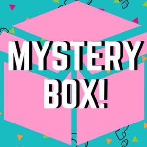 Five Item Reseller’s Mystery Box | Shoes